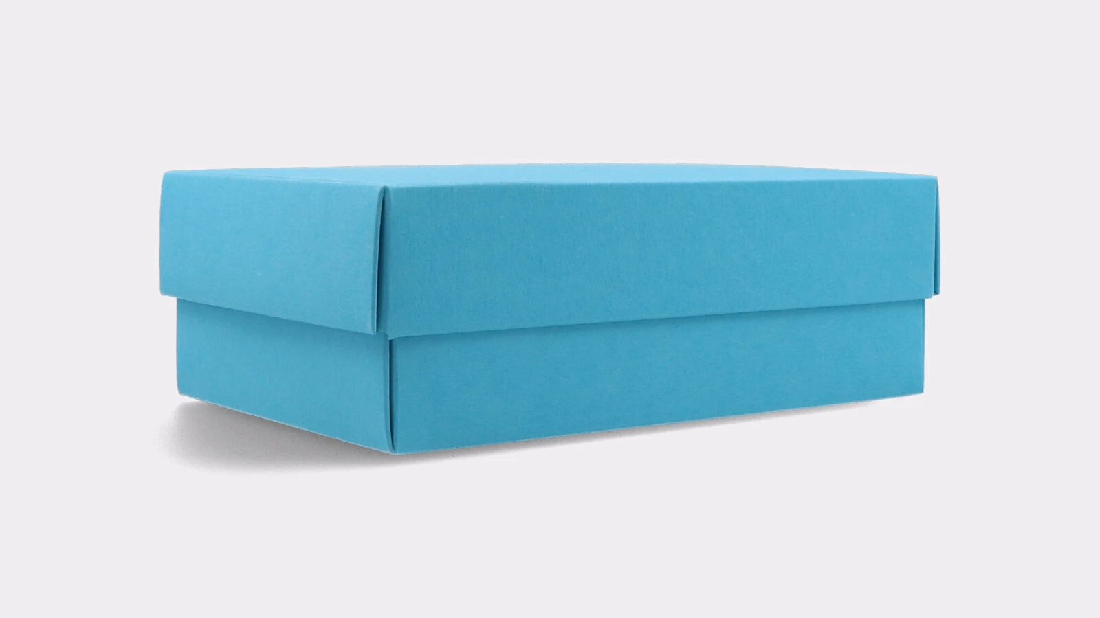 Box with lid and base in sky blue