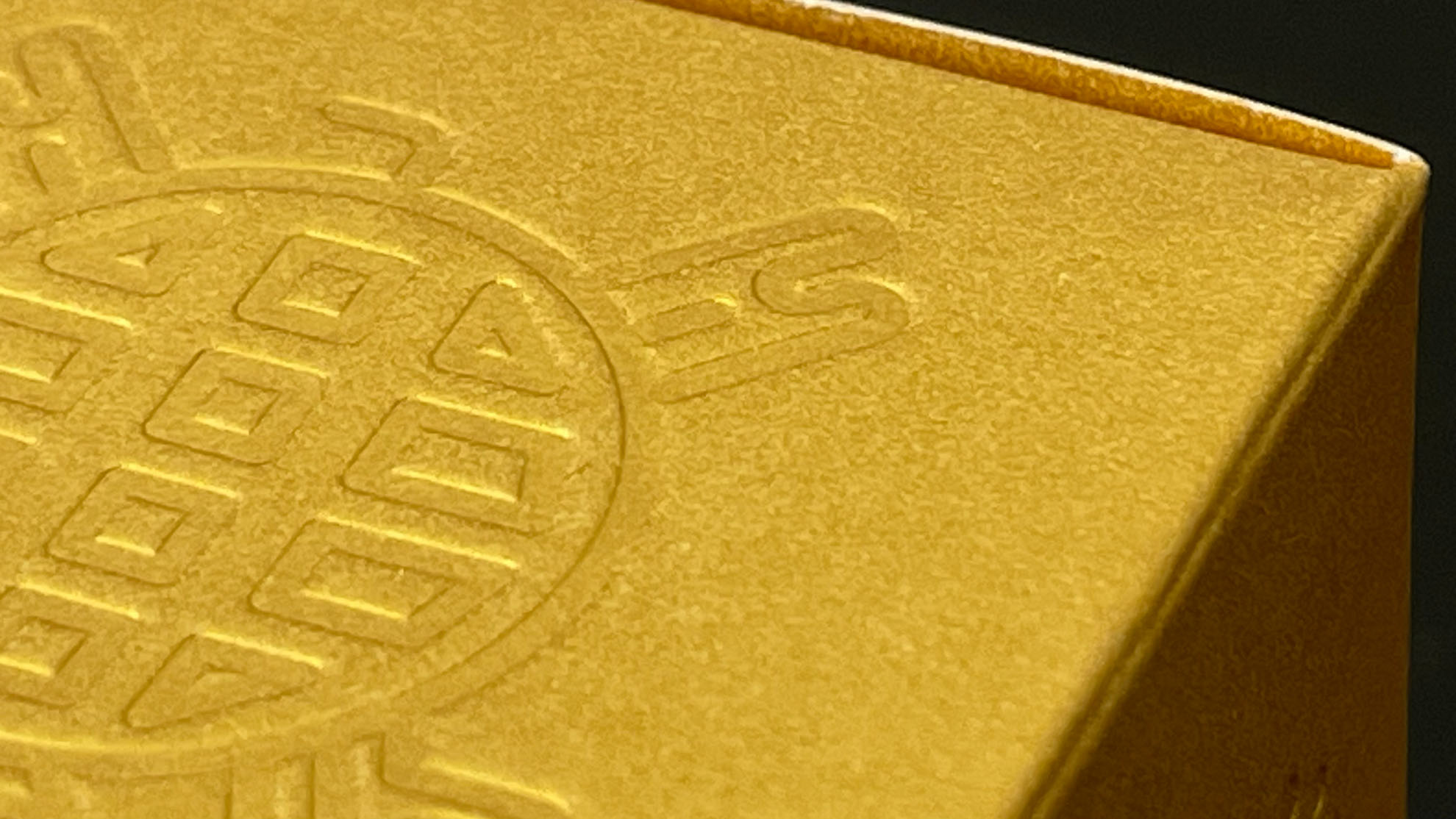 Premium-Karton exquisit (PKE) in Gold | Außenseite