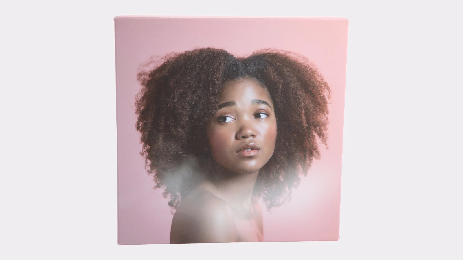 Tirage photo portrait de haute qualité sur toile en carton carrée – vue de face